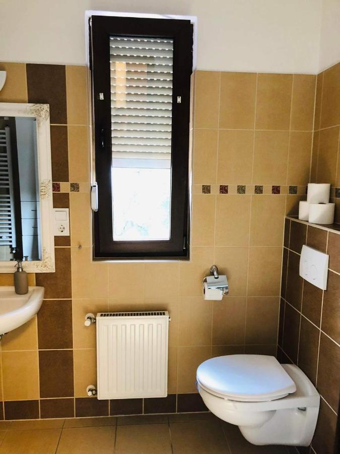 Erkel 19 Apartmanhaz Appartement Keszthely Buitenkant foto